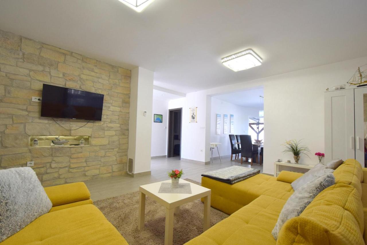 Villa Tereza Малинска Экстерьер фото