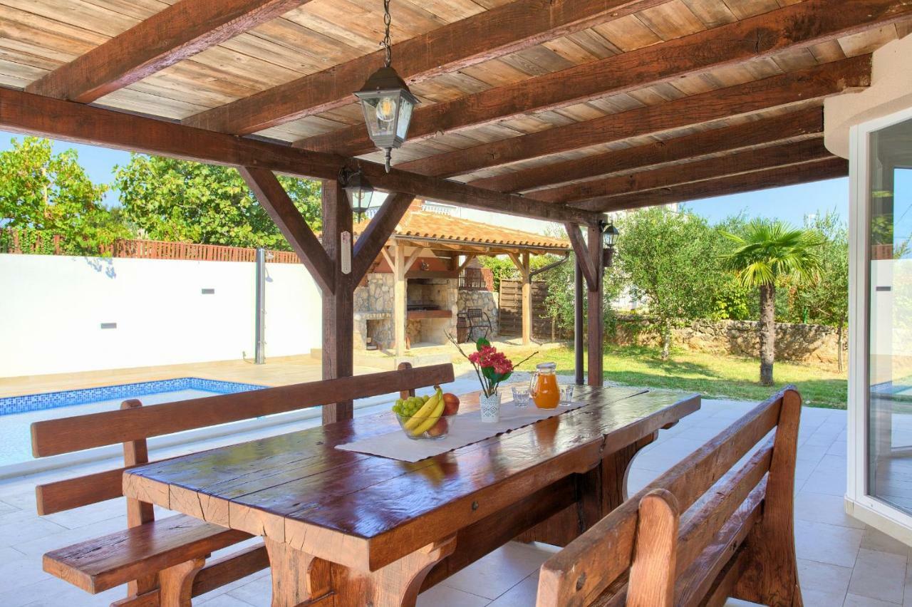 Villa Tereza Малинска Экстерьер фото